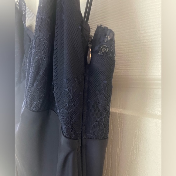 Abercrombie & Fitch Lace Slip Dress - Picture 4 of 8